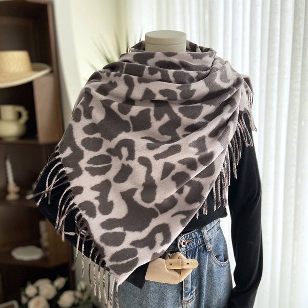 DOUBLE-SIDED LEOPARD SCARF PRINT FRINGED SHAWL Supply