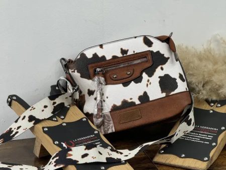 WRANGLER BROWN COW PRINT CROSSBODY MEDIUM on Sale